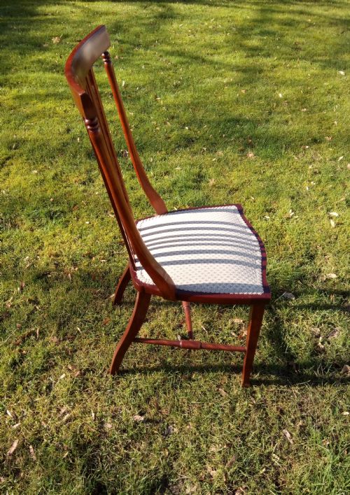 PRETTY BEDROOM CHAIR EARLY 1900S GREAT CONDITION - ADDITIONAL PHOTO 2