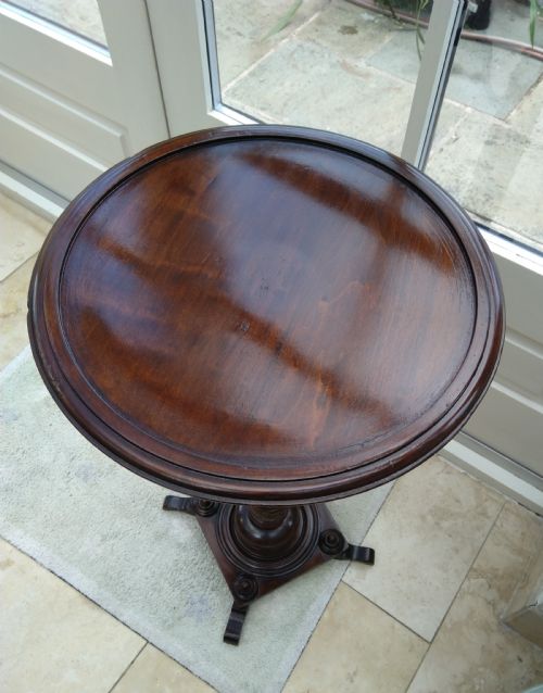 Pedestal Plant Stand or Lamp Table in Great Condition