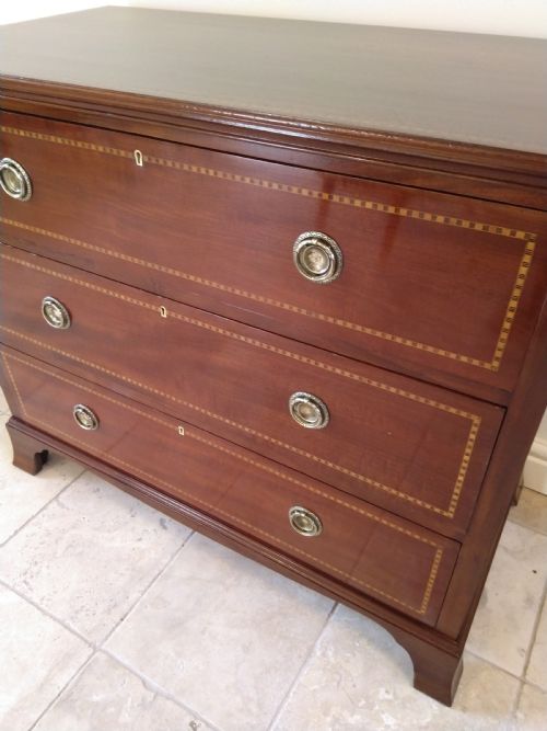 fig 1. Fabulous condition and quality Mahogany Chest.