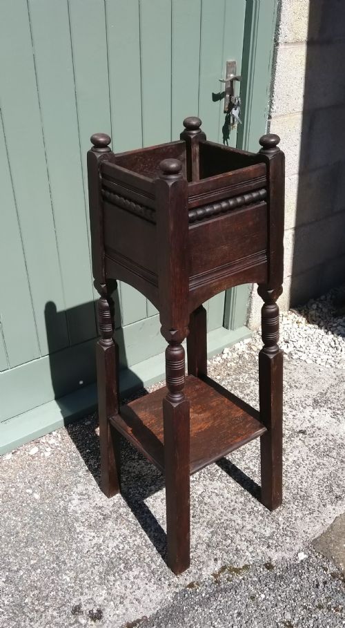 Oak Jardiniere Solid