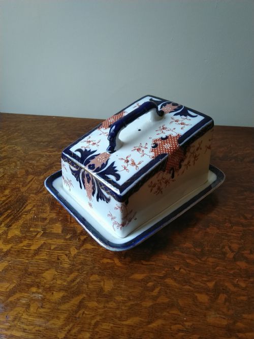 Attractive Cheese Dish in Great Condition and Very Useable.