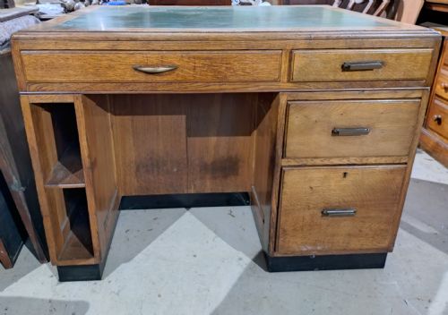 Light Oak Single Pedestal Desk, Unrestored