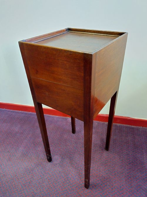 GEORGIAN NIGHT STAND IN MAHOGANY CIRCA 1800 - ADDITIONAL PHOTO 5