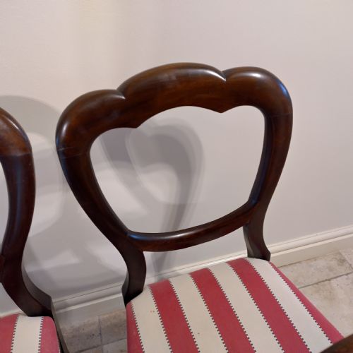 EIGHT 19TH CENTURY MAHOGANY BALLOON BACK DINING CHAIRS - ADDITIONAL PHOTO 3