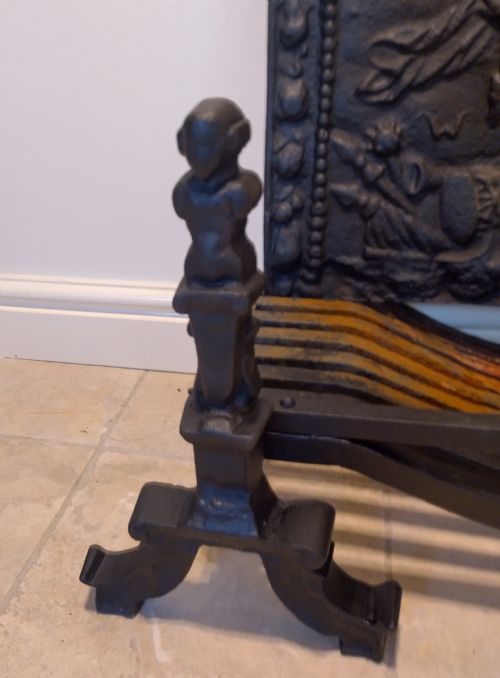 CAST FIRE BACK WITH GRATE AND FENDER VERY SOLID - ADDITIONAL PHOTO 2