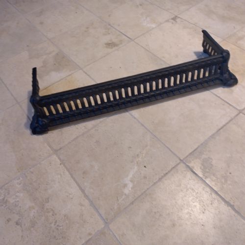 CAST FIRE BACK WITH GRATE AND FENDER VERY SOLID - ADDITIONAL PHOTO 5