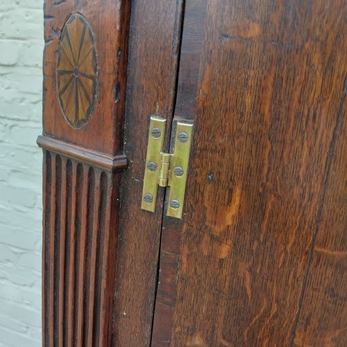 IMPRESSIVE OAK BOW FRONTED CORNER CABINET 1700S - ADDITIONAL PHOTO 2