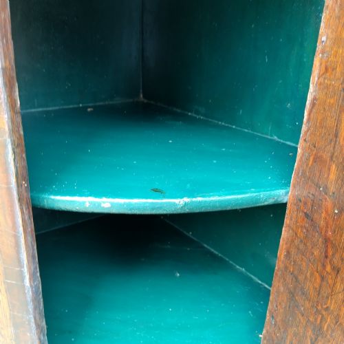 IMPRESSIVE OAK BOW FRONTED CORNER CABINET 1700S - ADDITIONAL PHOTO 5
