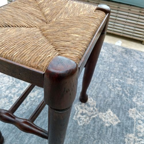 TWO COUNTRY OAK STOOLS WITH RUSH SEATS - ADDITIONAL PHOTO 6