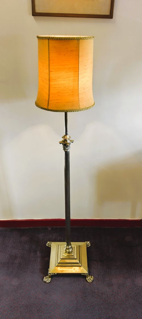 HEAVY AND SOLD BRASS STANDARD LAMP NEO CLASSICAL ADJUSTABLE HEIGHT - ADDITIONAL PHOTO 3
