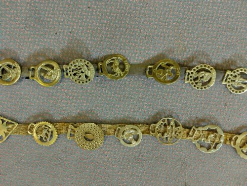 HOSE BRASSES 22 INCLUDES RARE SET OF ZODIAC ONES - ADDITIONAL PHOTO 2