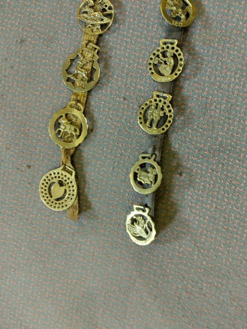 HOSE BRASSES 22 INCLUDES RARE SET OF ZODIAC ONES - ADDITIONAL PHOTO 4
