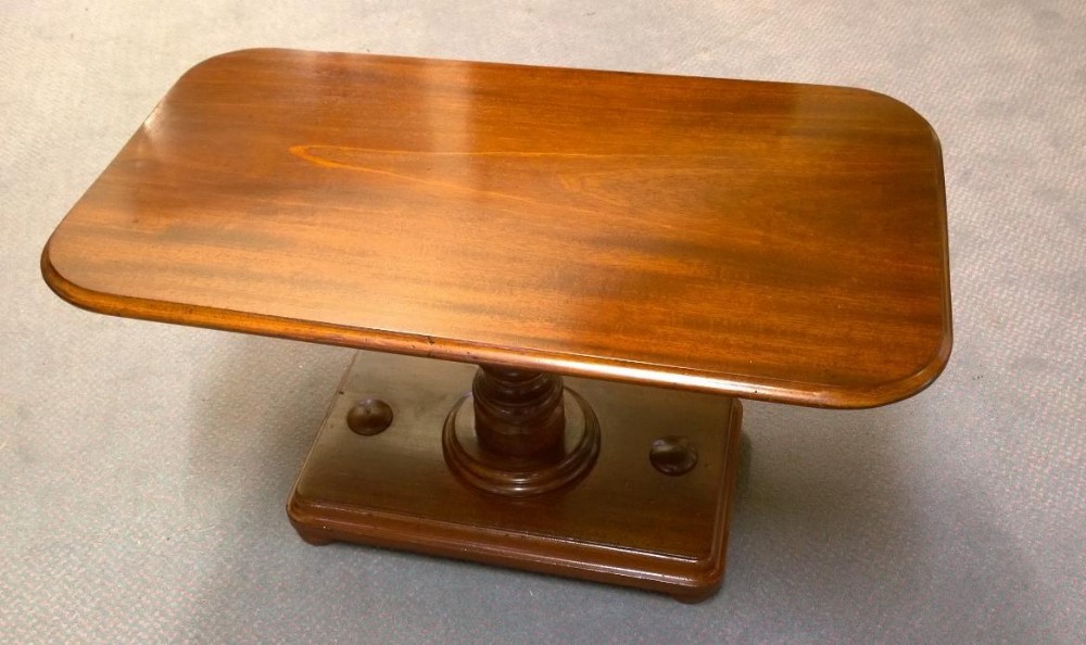Mahogany pedestal side table. really unusual.