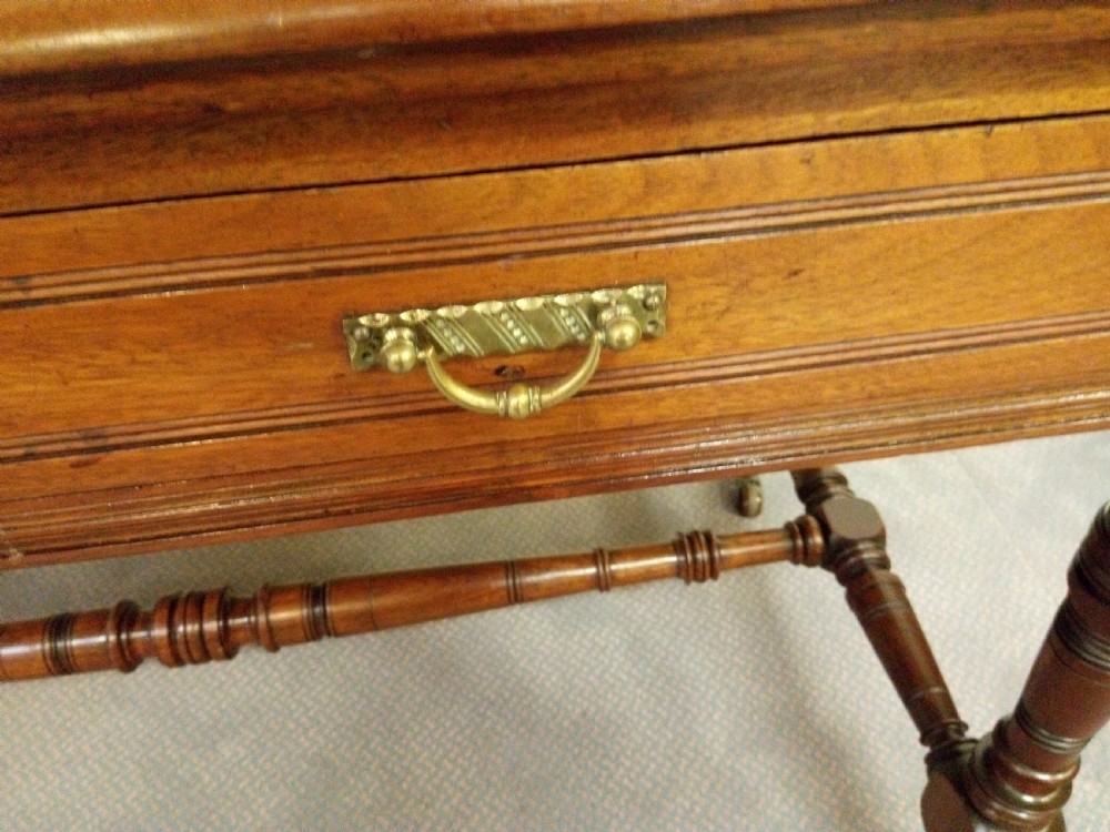 Really clean walnut dressing table circa 1900 View IV