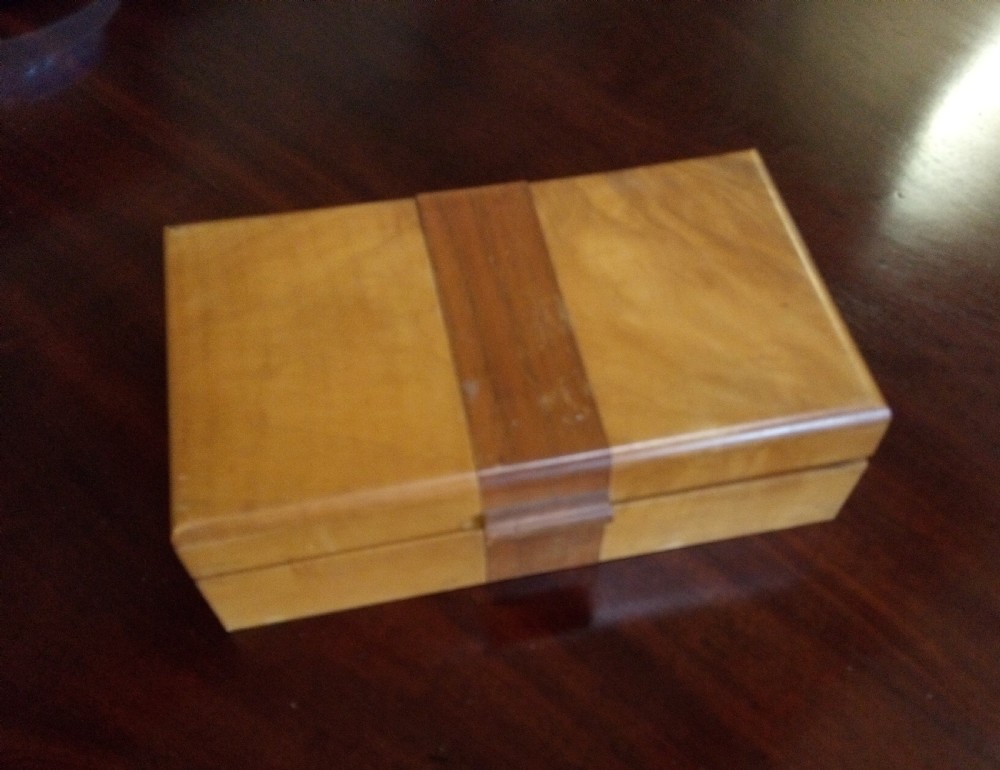 Small Deco box, make great jewellery box