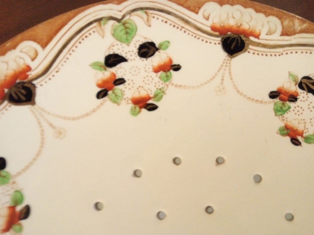 Pretty Draining plate from Anchor Potteries View II