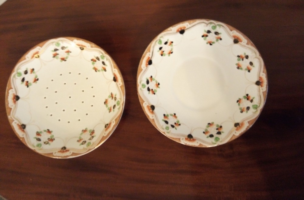Pretty Draining plate from Anchor Potteries View III