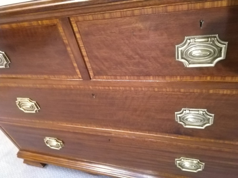  Inlaid Mahogany Chest of Drawers superb Condition View III