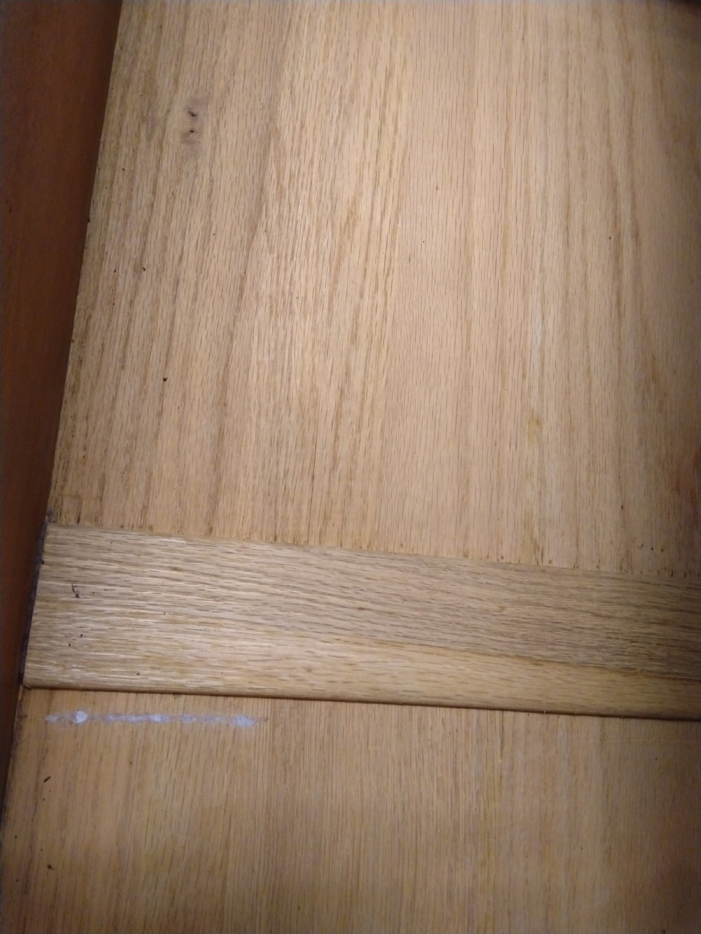 Inlaid Mahogany Chest of drawers, Excellent Condition. View V