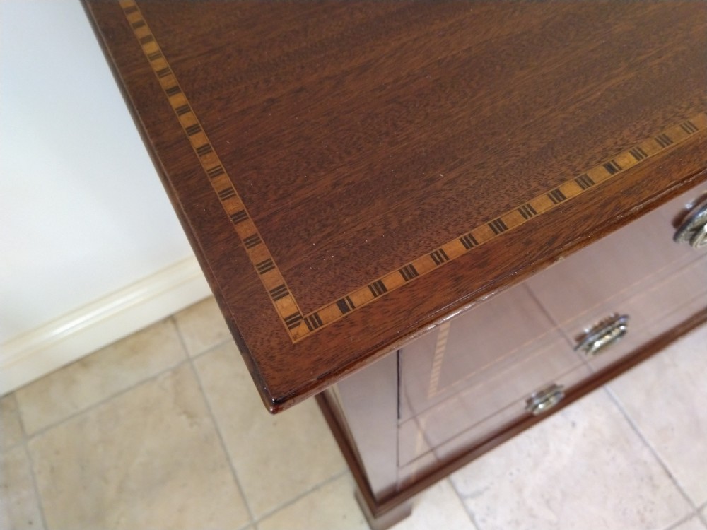 Fabulous condition and quality Mahogany Chest. View VII