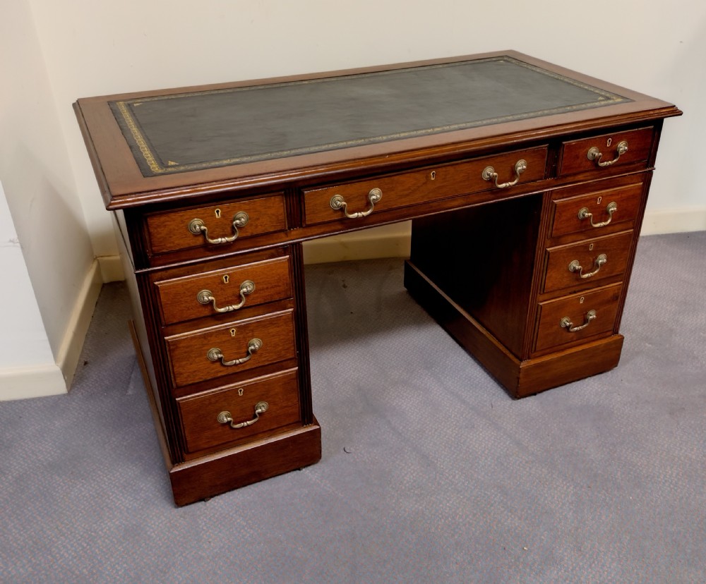 Mahogany Kneehole pedestal desk C 100yrs old.