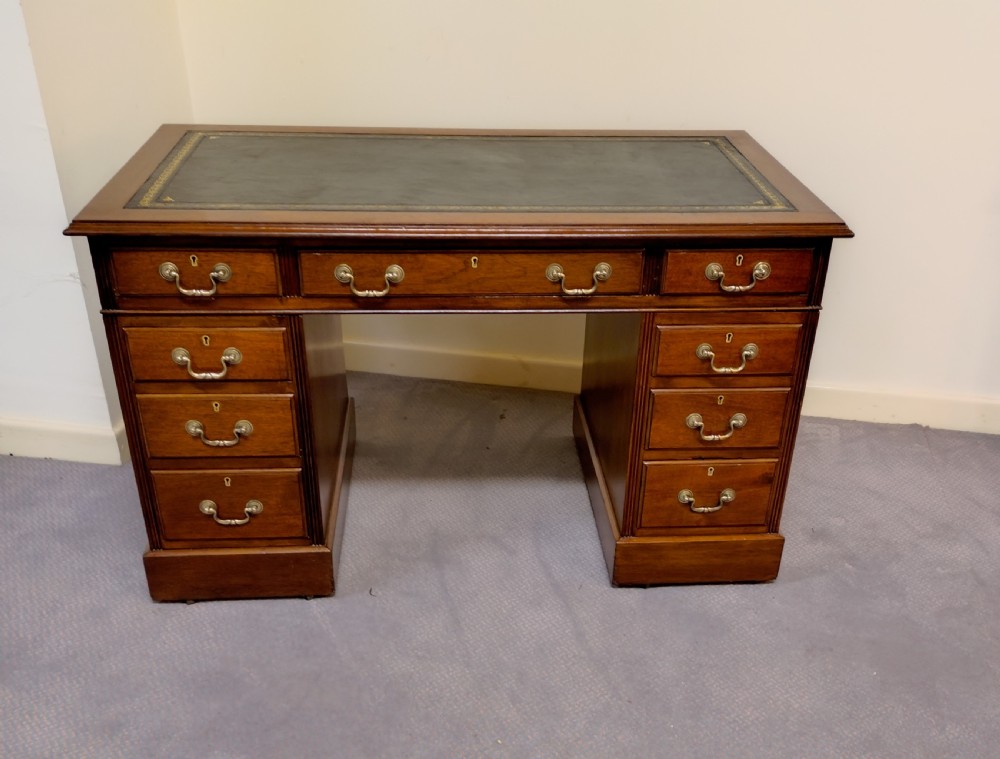 Mahogany Kneehole pedestal desk C 100yrs old. View II