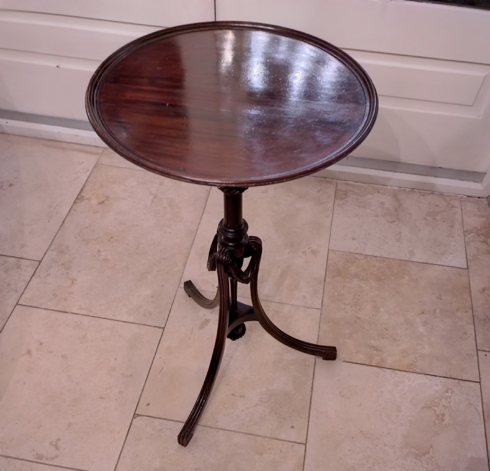 Mahogany pedestal wine table or jardiniere stand