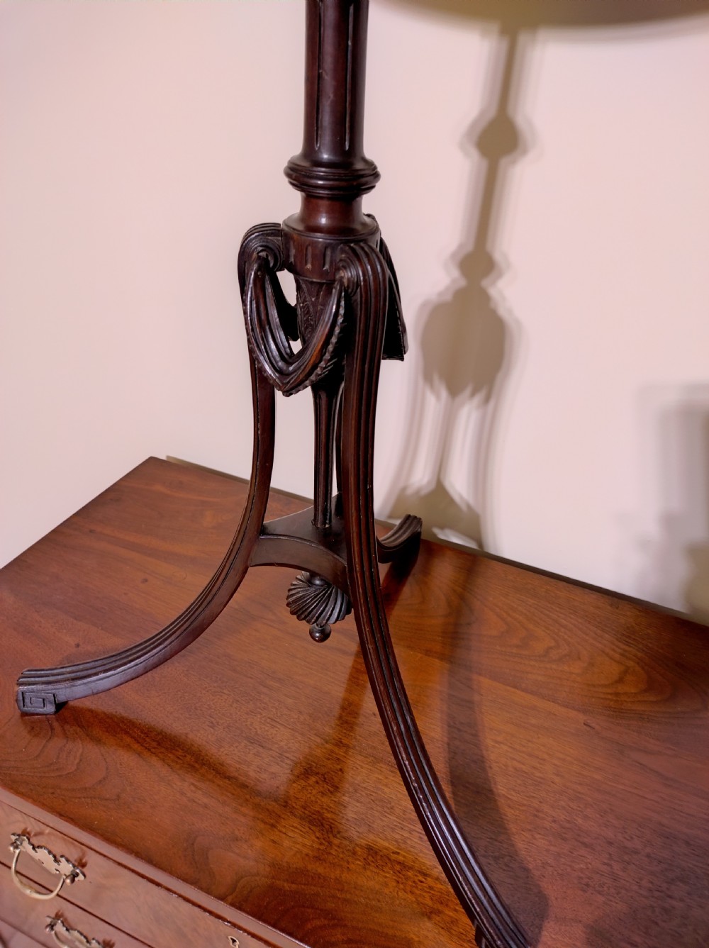 Mahogany pedestal wine table or jardiniere stand View IV