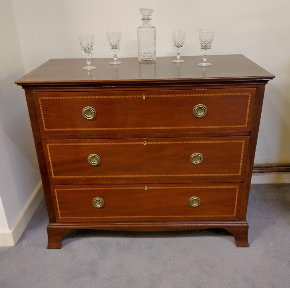 Really Clean Inlaid Mahogany Chest of Drawers, Neat Size. View IV