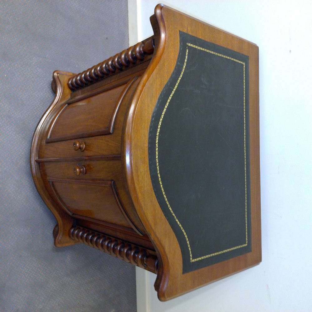 Bow Fronted 19thC Mahogany cabinet / cupboard View IV