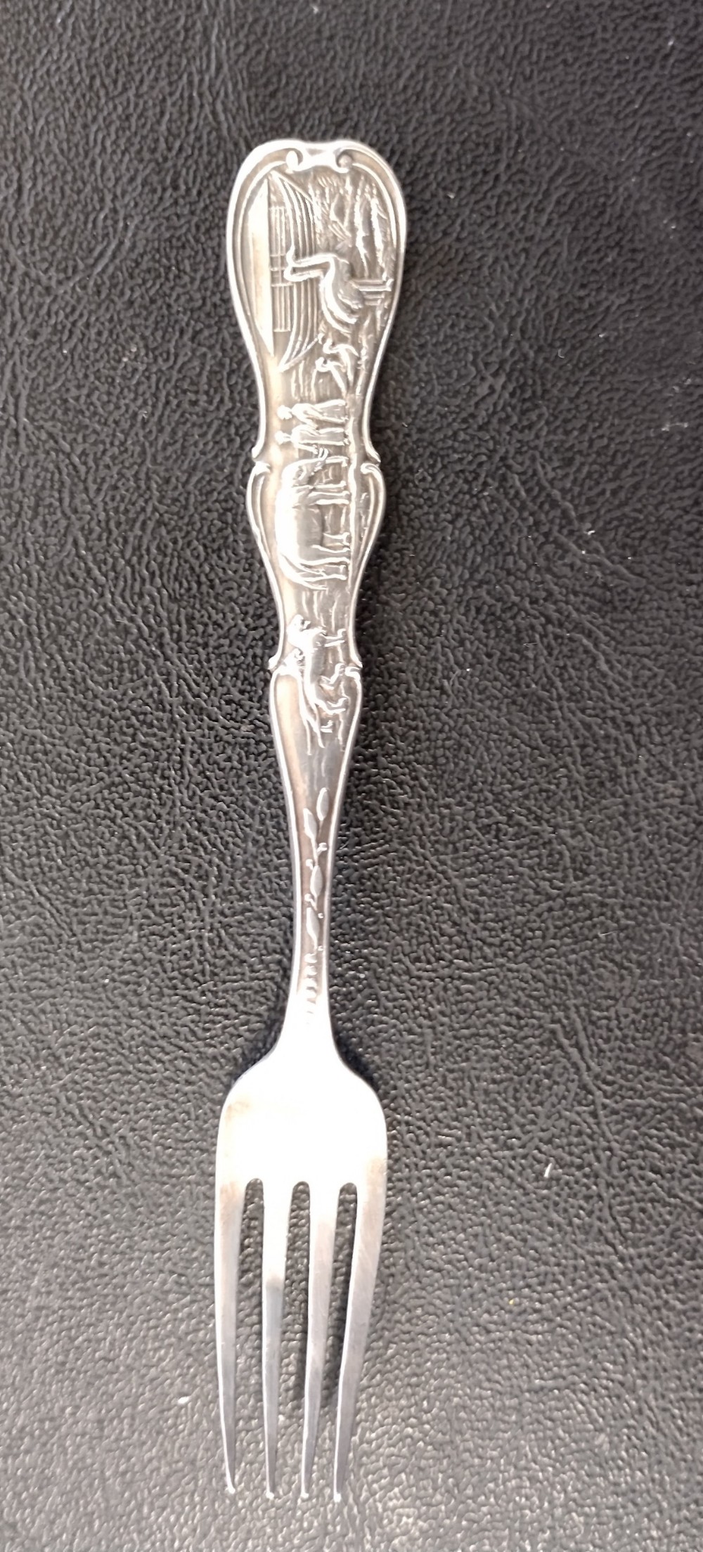 Pretty Silver fork with Birmingham assay 1907