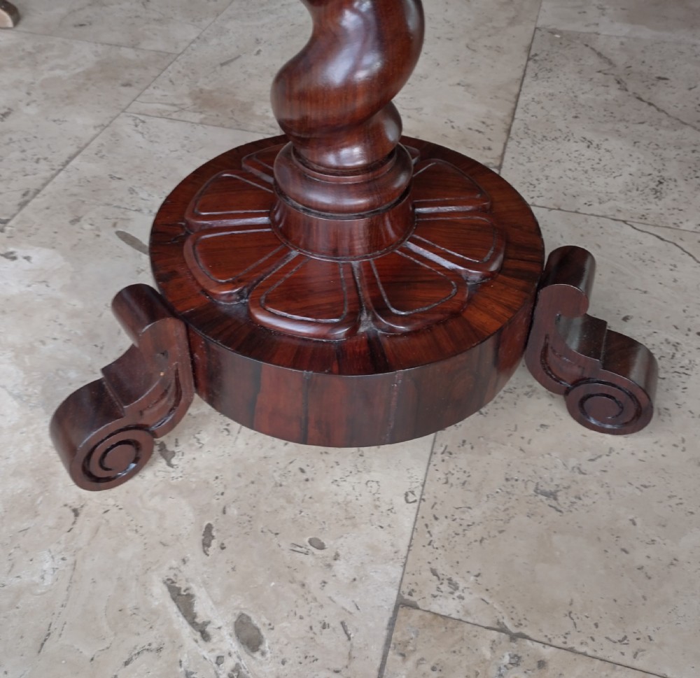 Lovely early 1800s jardiniere stand / lamp table in impressive Rosewood. View IV