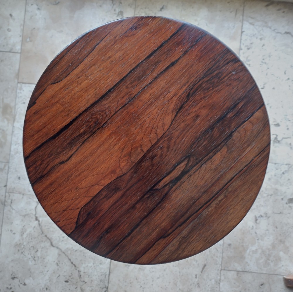 Lovely early 1800s jardiniere stand / lamp table in impressive Rosewood. View VII