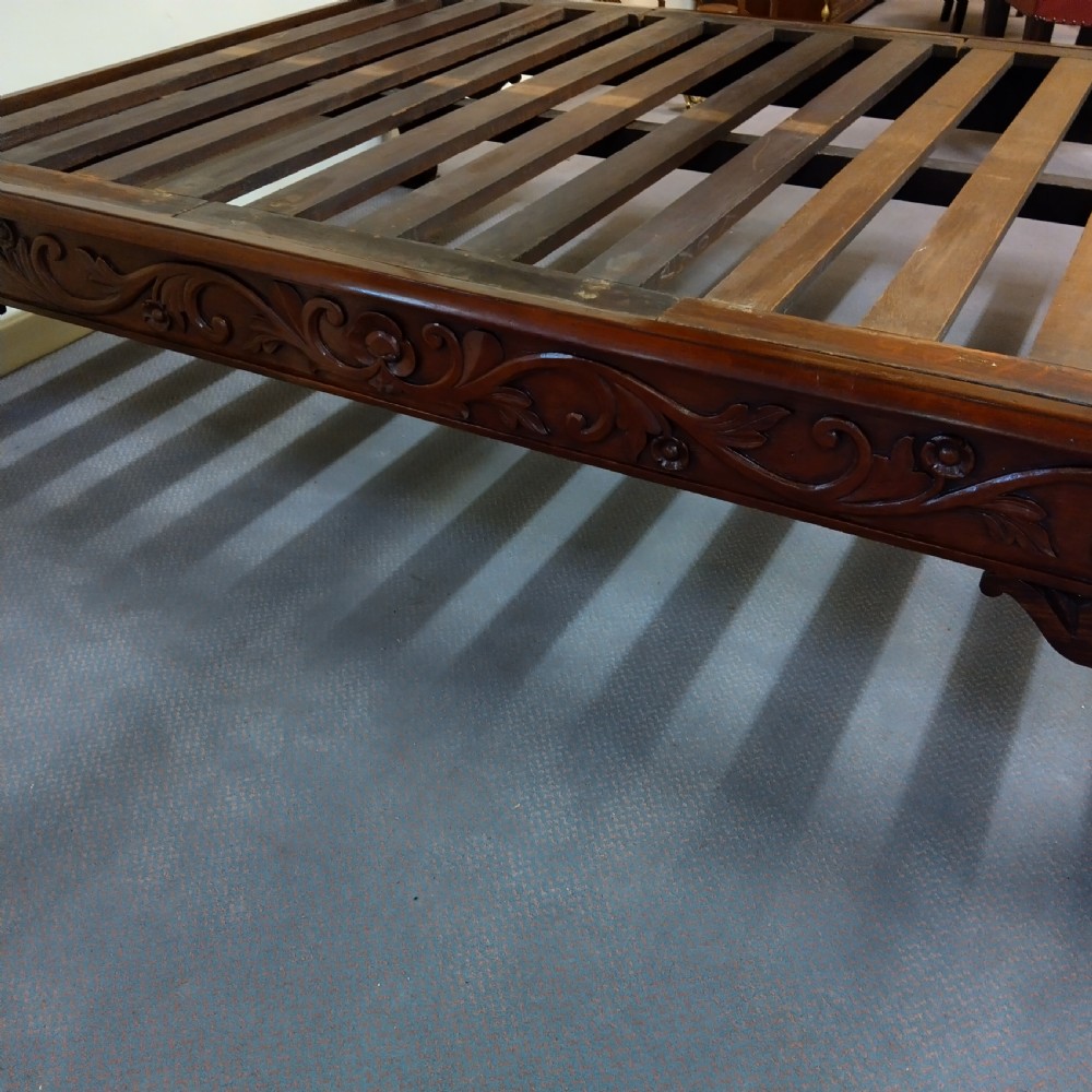 Four poster bed, superb size, really clean condition View VI