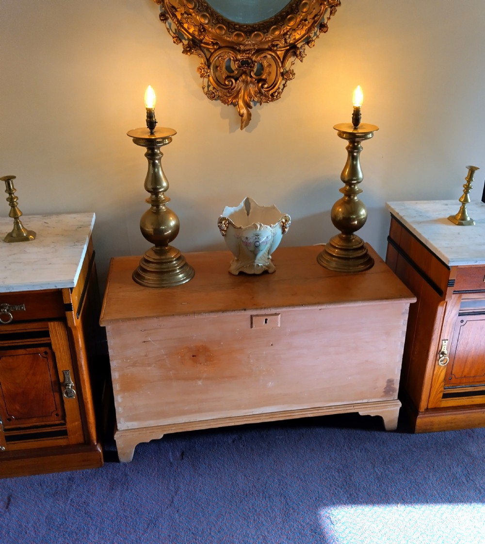 Substantial and impressive pair of Brass side lamps  View III