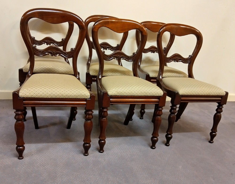 Set of superb quality Balloon Back dining chairs View II