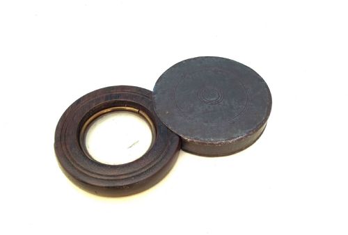 ANTIQUE METALWARE 19THC TOLEWARE CASED MAGNIFYING GLASS ENGLISH C182040 - ADDITIONAL PHOTO 2
