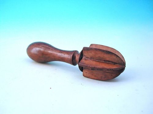 antique treen 19thc boxwood lemon squeezer english c184060 - CATEGORY: ANTIQUE MISCELLANEOUS - DATED 19TH CENTURY