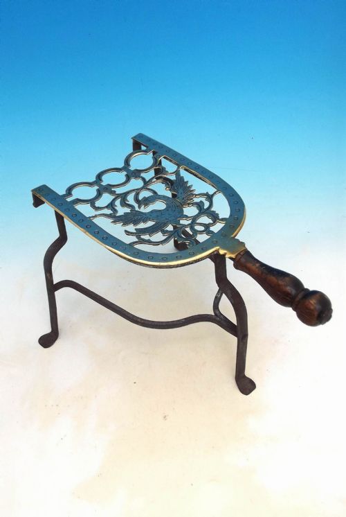 antique metalware 18thc brass iron footman english c177090 - CATEGORY: ANTIQUE METAL - DATED 18TH CENTURY