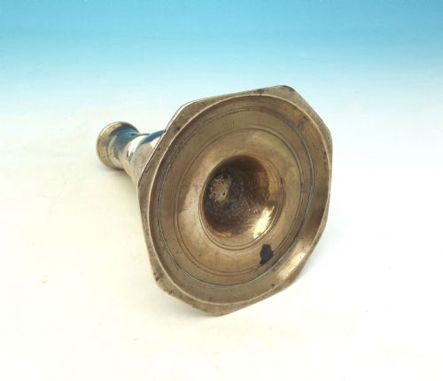 ANTIQUE METALWARE LATE 17THC BRASS SINGLE CANDLESTICK FRENCH C1690C1720 - ADDITIONAL PHOTO 1
