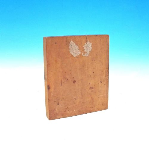 ANTIQUE TREEN 19THC SYCAMORE BISCUIT MOULD WITH FOUR CARVED SQUARES - ADDITIONAL PHOTO 1