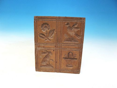 ANTIQUE TREEN 19THC SYCAMORE BISCUIT MOULD WITH FOUR CARVED SQUARES - ADDITIONAL PHOTO 2