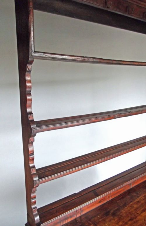 A SMALL 18THC FURNITURE OAK ASH POTBOARD DRESSER WITH ORIGINAL RACK WELSH C178090 - ADDITIONAL PHOTO 1