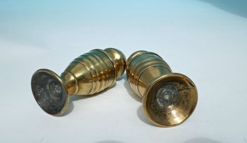 ANTIQUE METALWARE PAIR OF LATE 18TH BRASS SALT PEPPER MUFFINEERS ENGLISH C177080 - ADDITIONAL PHOTO 2