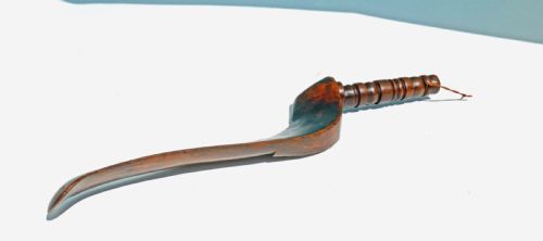 ANTIQUE TREEN 19THC GULL WING KNITTING SHEATH WITH CARVED FISH DECOR ENGLISH LAKE DISTRICT C186080 - ADDITIONAL PHOTO 3