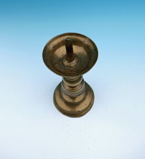 ANTIQUE METALWARE 16THC SINGLE BRASS PRICKET CANDLESTICK FLEMISH C1490C1520 - ADDITIONAL PHOTO 2