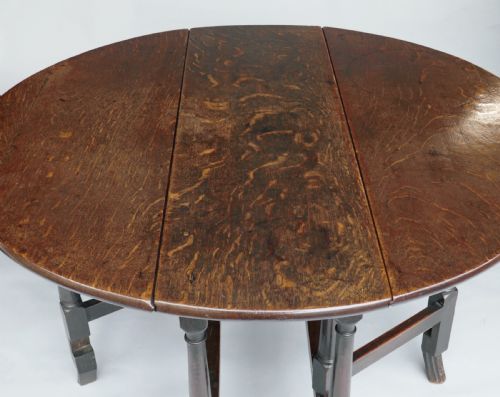 A SUPERB WILLIAM MARY OAK GATELEG TABLE OF A SMALL SIZE ENGLISH C168090 - ADDITIONAL PHOTO 1
