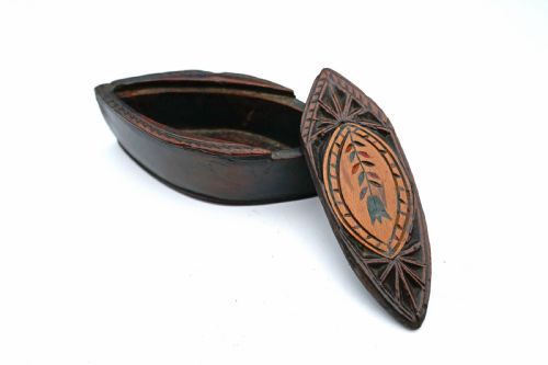 A 19THC TREEN FRUITWOOD NAVETTE SHAPED GENTLEMAN'S SNUFF BOX ENGLISH C182040 - ADDITIONAL PHOTO 1