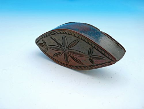 A 19THC TREEN FRUITWOOD NAVETTE SHAPED GENTLEMAN'S SNUFF BOX ENGLISH C182040 - ADDITIONAL PHOTO 3