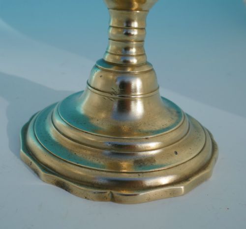ANTIQUE METALWARE SINGLE 17THC BRASS CANDLESTICK FLEMISH C167090 - ADDITIONAL PHOTO 3